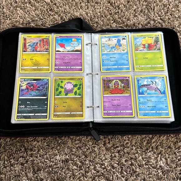 Pikachu Card Binder - Picture 11 of 16